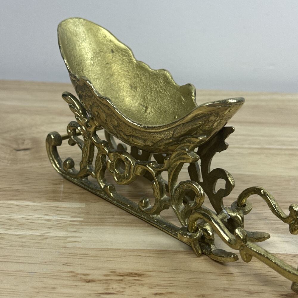 Vintage Brass 4 Piece Christmas Reindeer and Sleigh 10.25” Long - Picture 6 of 9